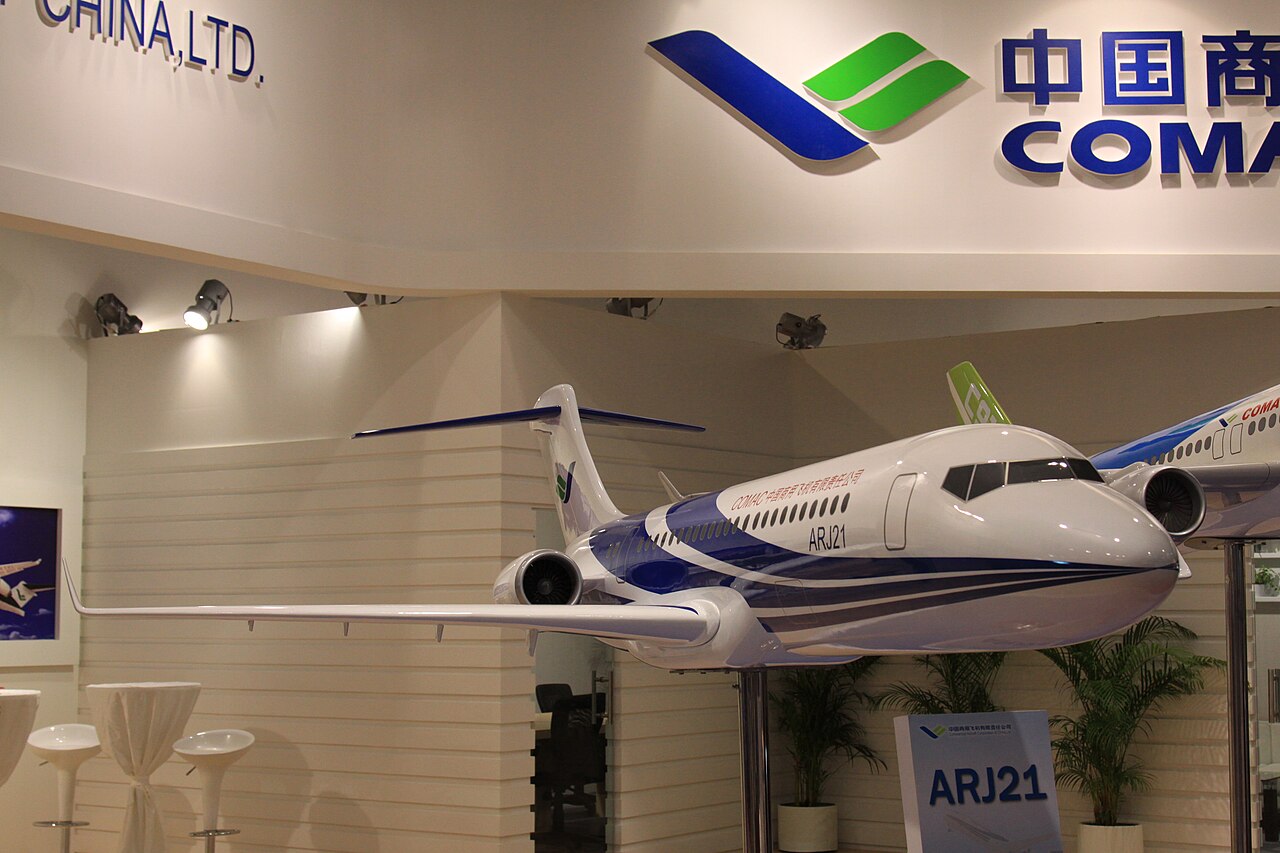 Photographie — COMAC ARJ21 au Singapore Airshow 2010