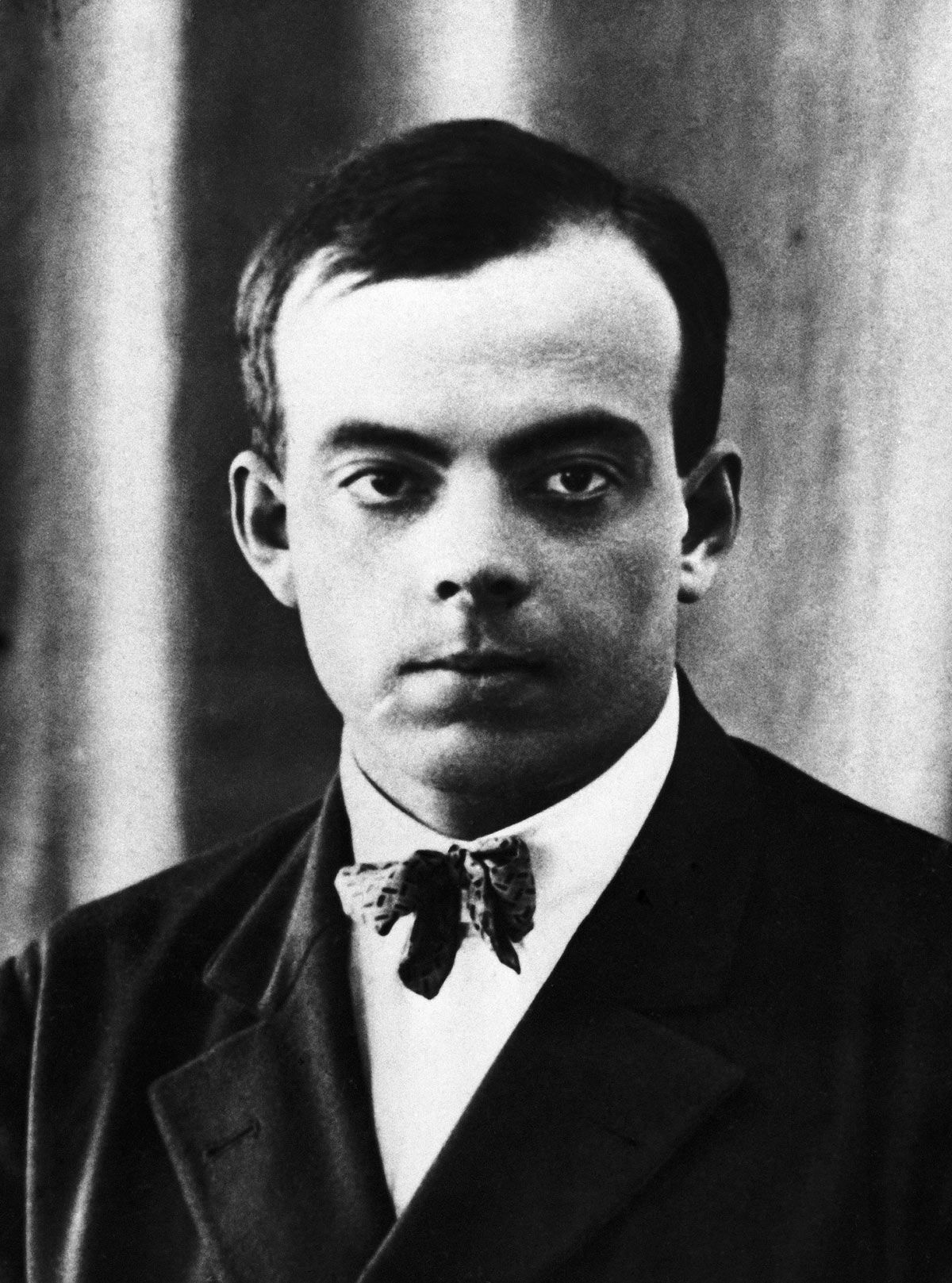 Photographie — Antoine de Saint-Exupéry vers 1920